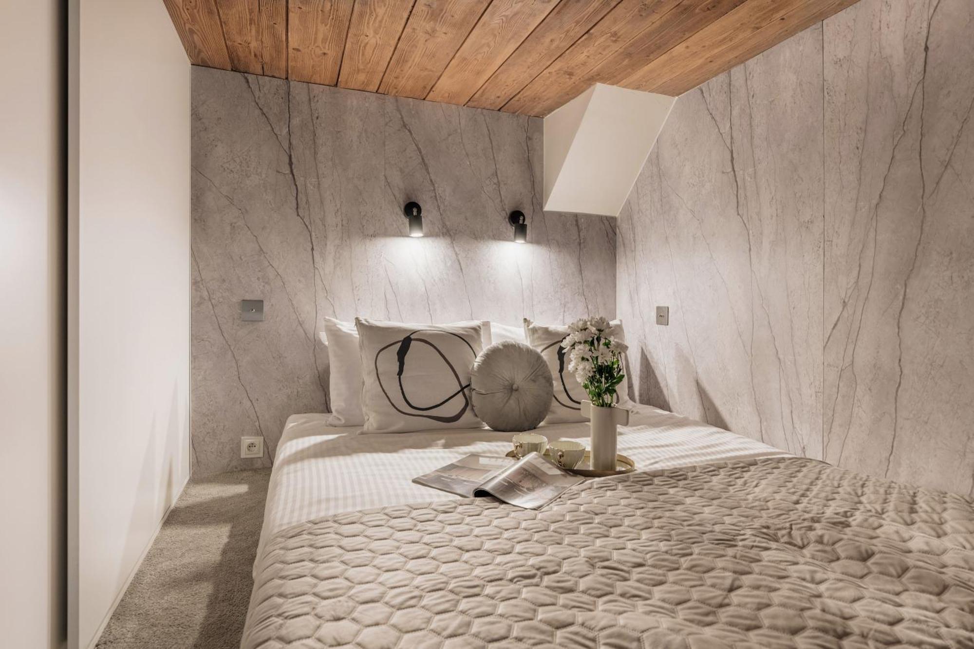 Glass Atelier - Loftaffair Apartment *